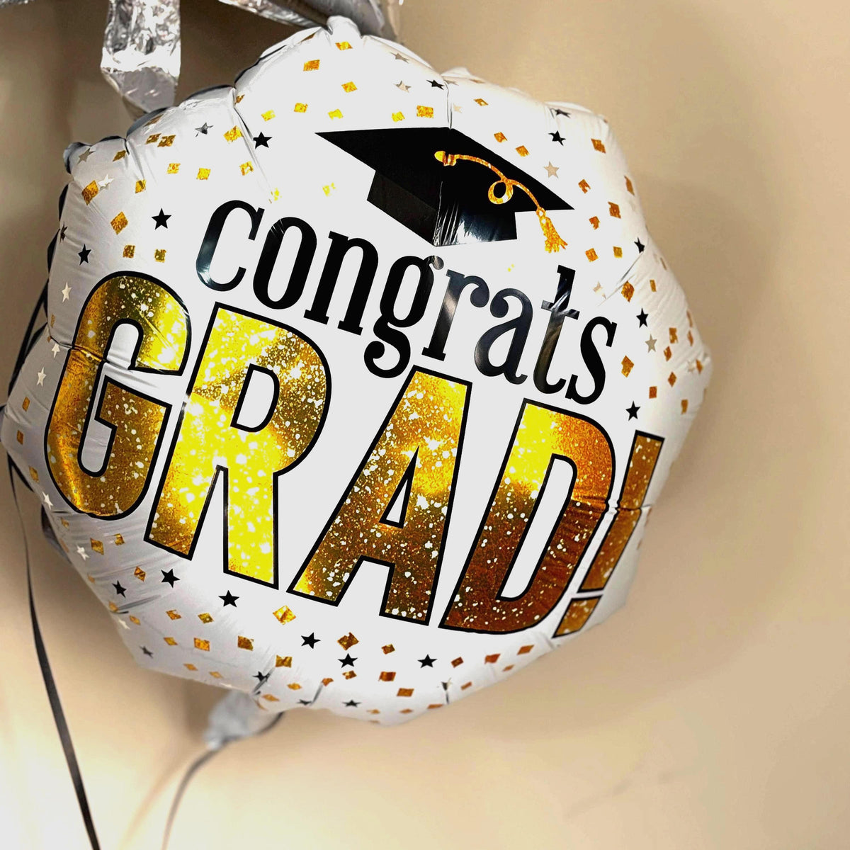 Congrats Grad Balloons Bouquet | Black Gold Confetti Graduation Party Kit | DIY Graduation Balloon Kit