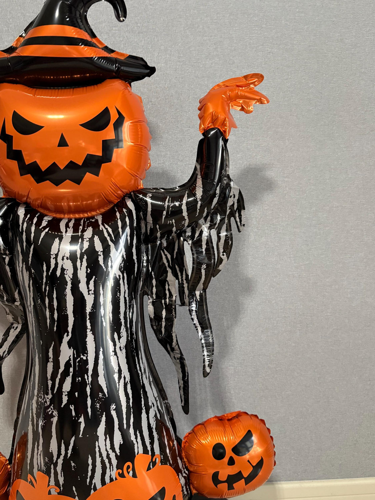 Halloween Pumpkin Witch Balloon Sculpture – Spooky Party Display
