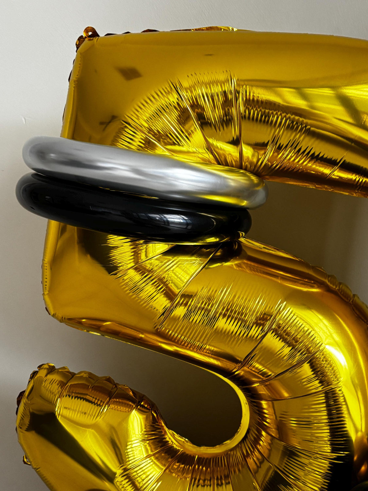 50th Birthday Balloon Stack – Gold & Black Milestone Birthday Balloons ( DIY Kits)